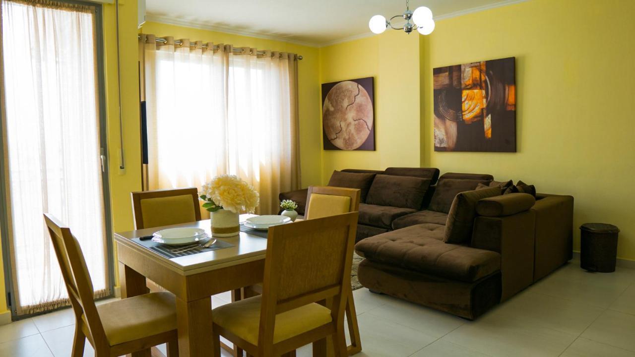 Eka Luxury Apartments Durrës Eksteriør billede